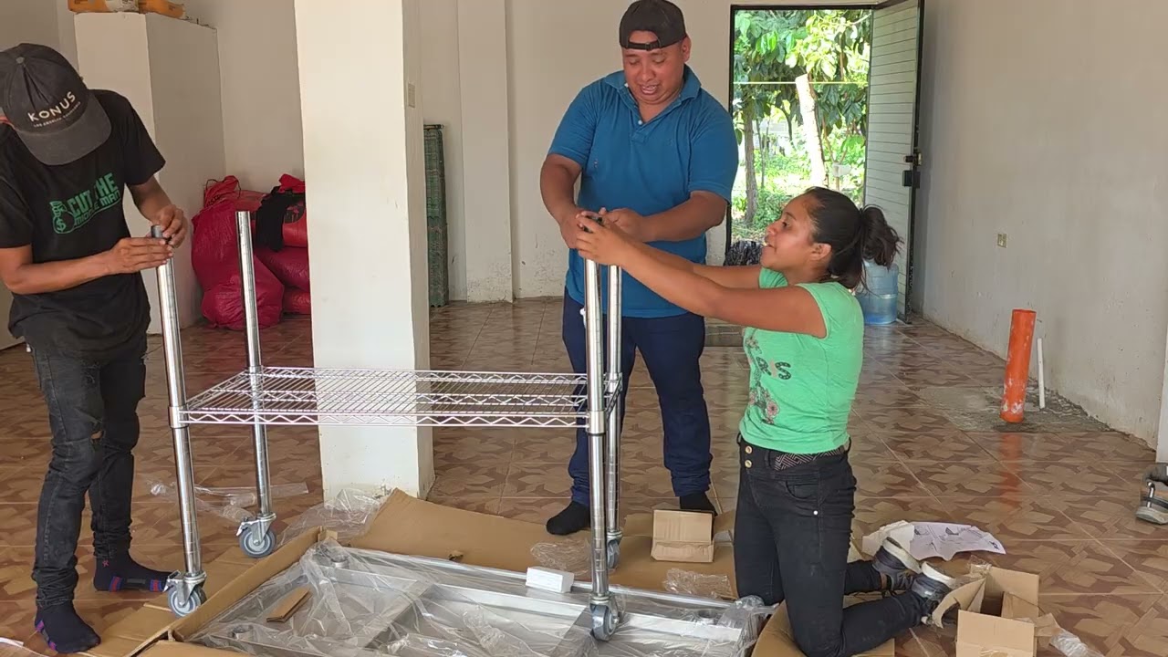 Fredy Compra Una Mega Mesa | Para Su Venta De Tacos