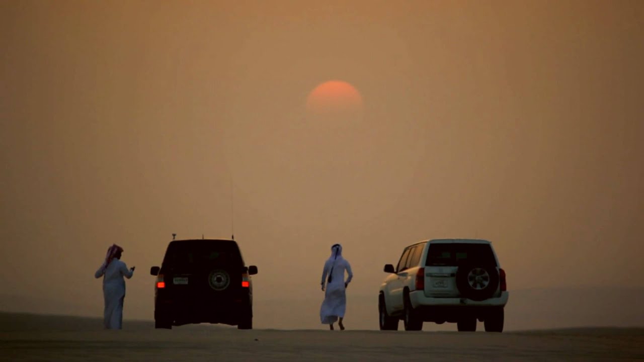 Sand-duning in Qatar تطعيس شباب قطر