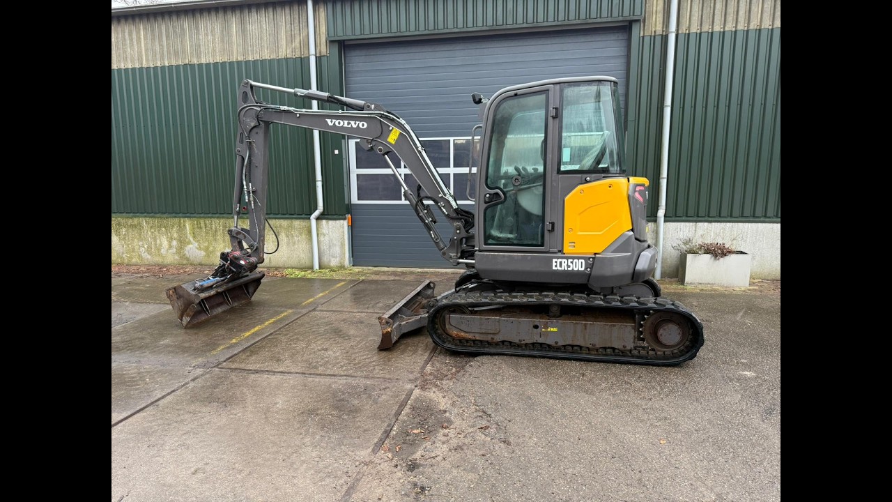 26.015 - Offered for sale! Volvo ECR50D