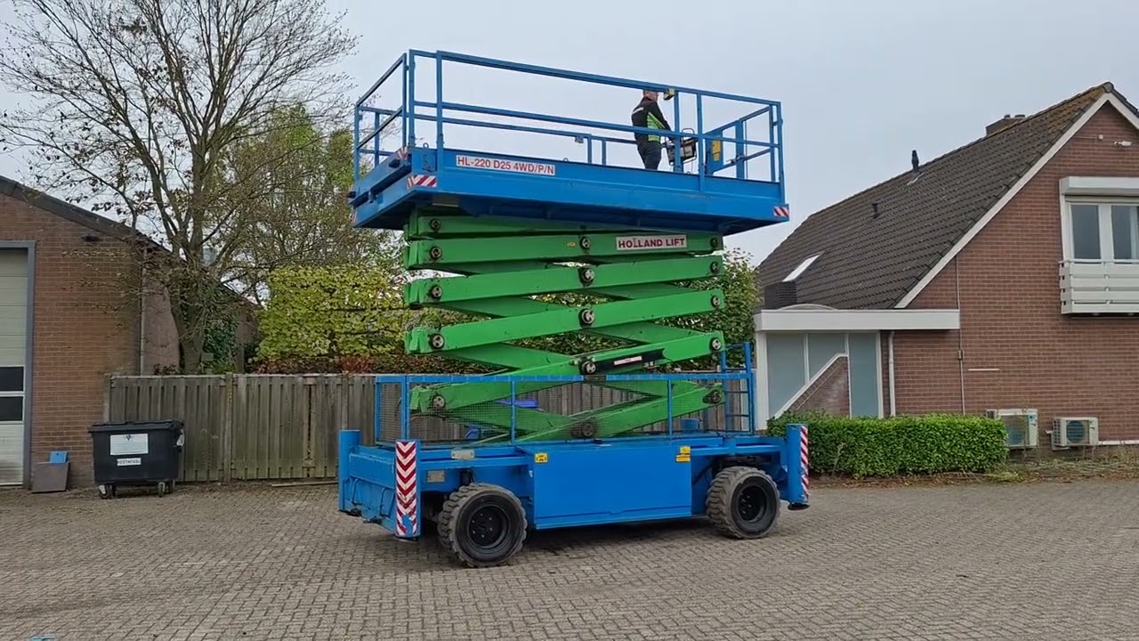Holland Lift HL-220 D25 Diesel Scissorlift 22m - BE2887