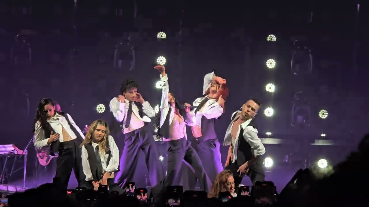 Cómprame un Brishito - Lali (Live - Antel Arena 2025)