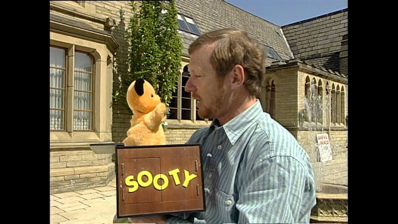 The Sooty Show - Sooty's birthday HD