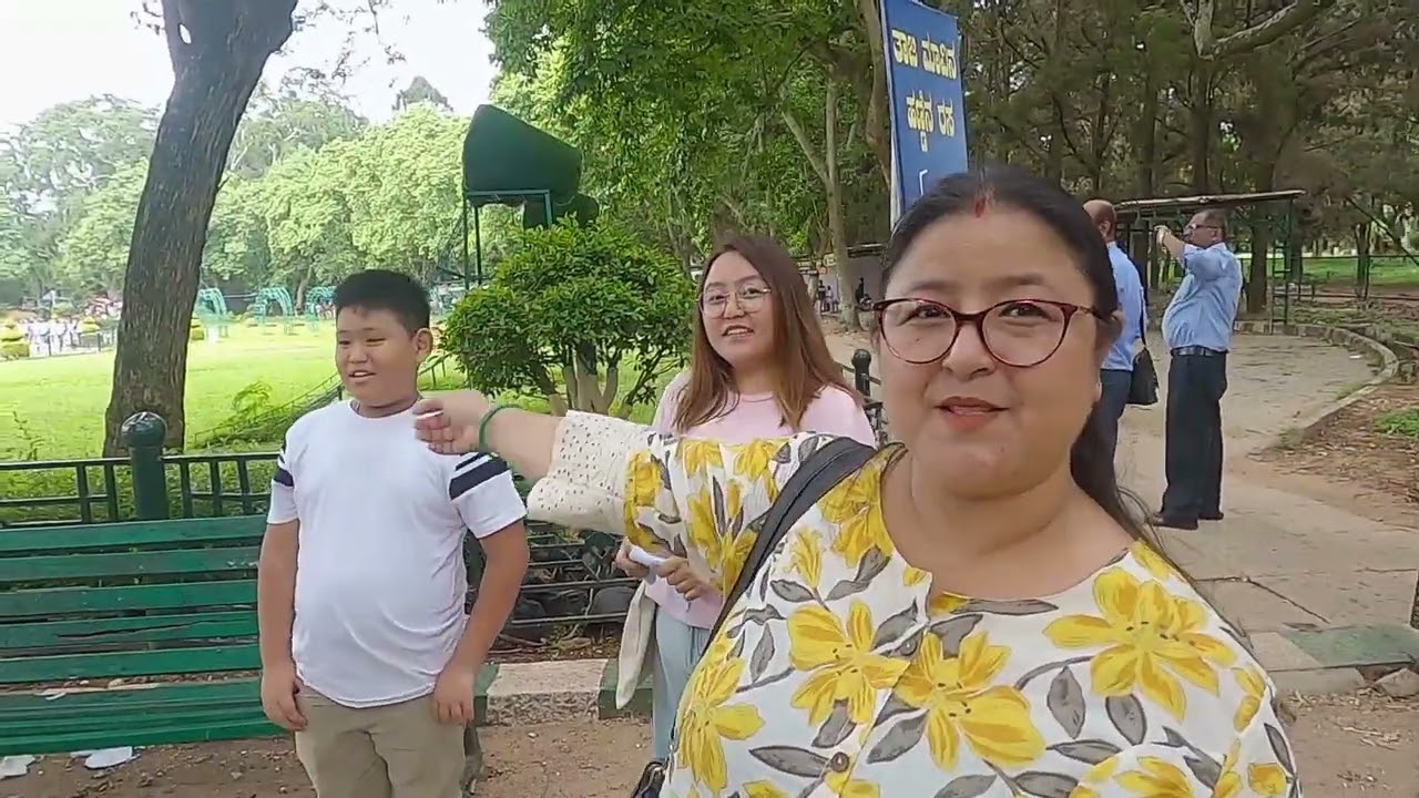 LALBAGH BOTANICAL GARDEN Bangaluru||My Earnings||Yes I Am The Richest Vlogger||RJ Sagar