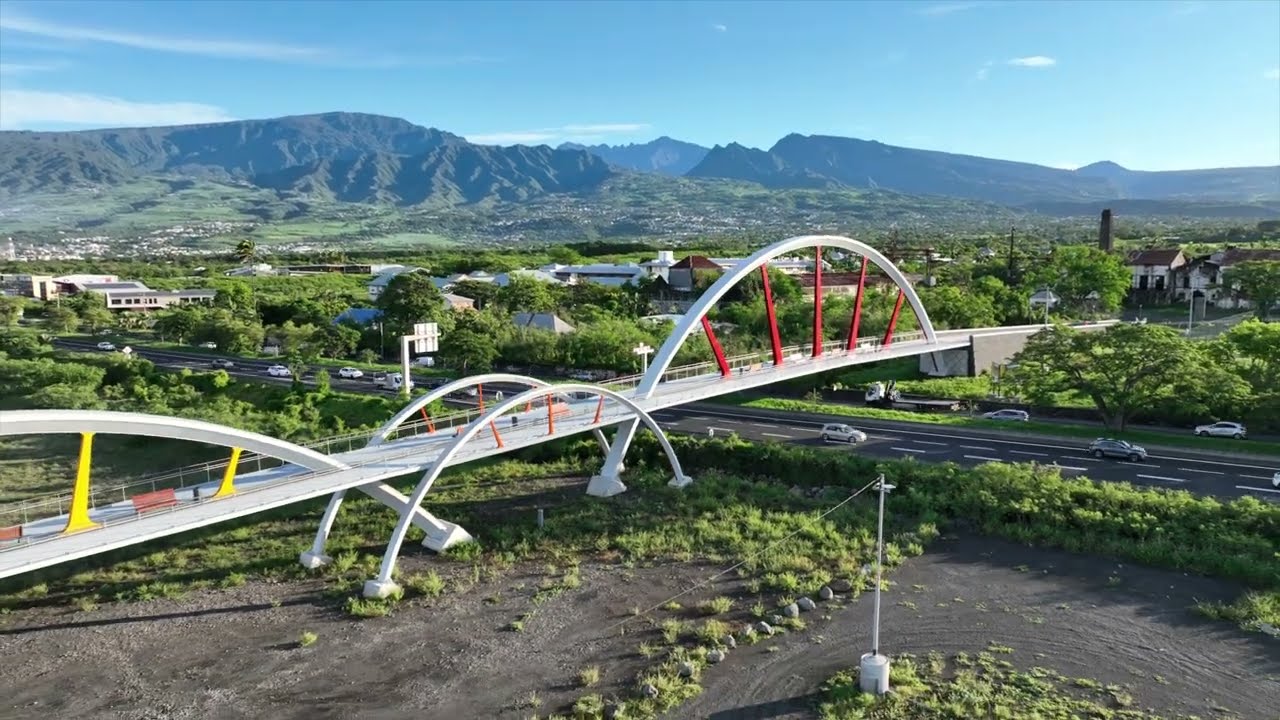 La passerelle de la ZAC Roland HOAREAU