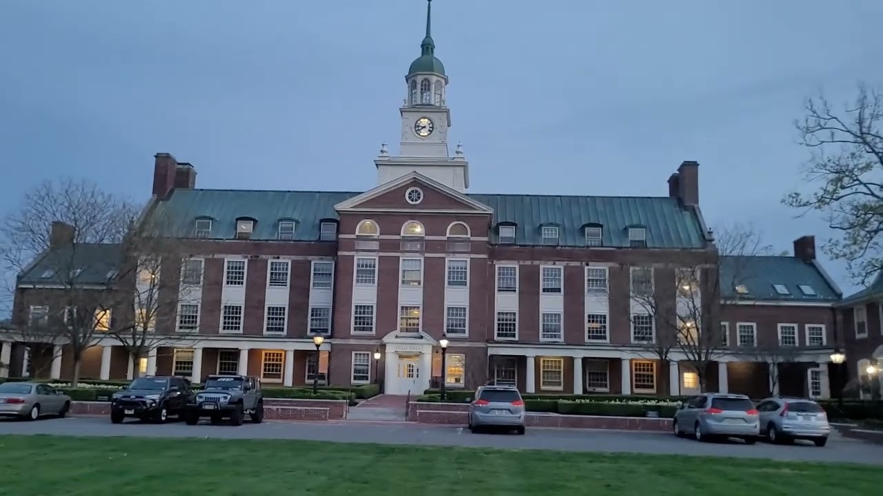 An Evening Walk at Institute for Advanced Study (IAS), Princeton, NJ on 14th April, 2023