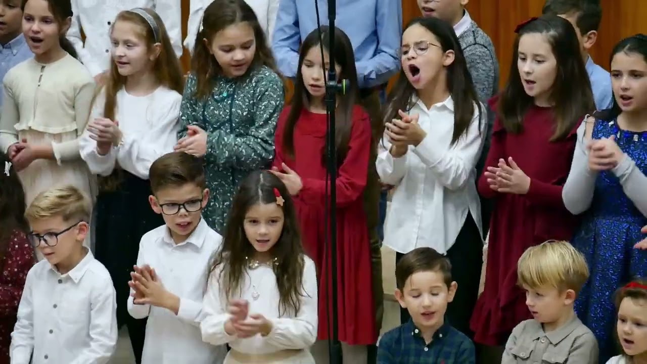 Mondd el a hegyek ormán | Zilah gyerekkórus 2025