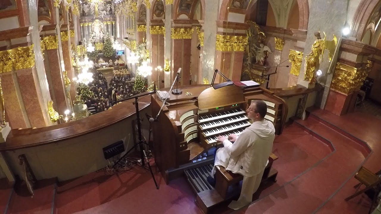 Pasterka noworoczna na Jasnej Górze 2018 | Przybieżeli do Betlejem | gra o. Marcin Ciechanowski