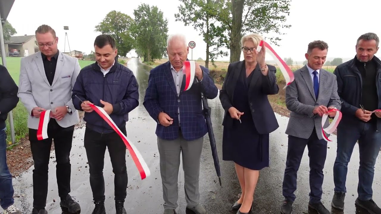 Uroczyste oddanie drogi w miejscowości Konojady