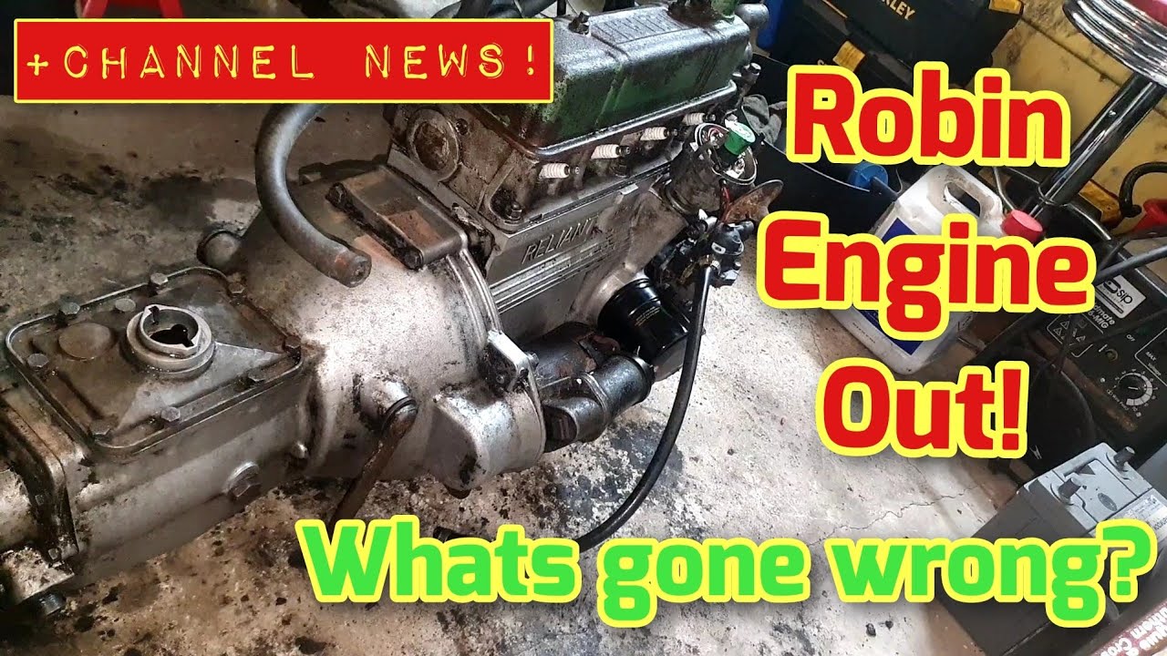 Engine Out! Reliant Robin with broken mounts, diff and gearbox seal!