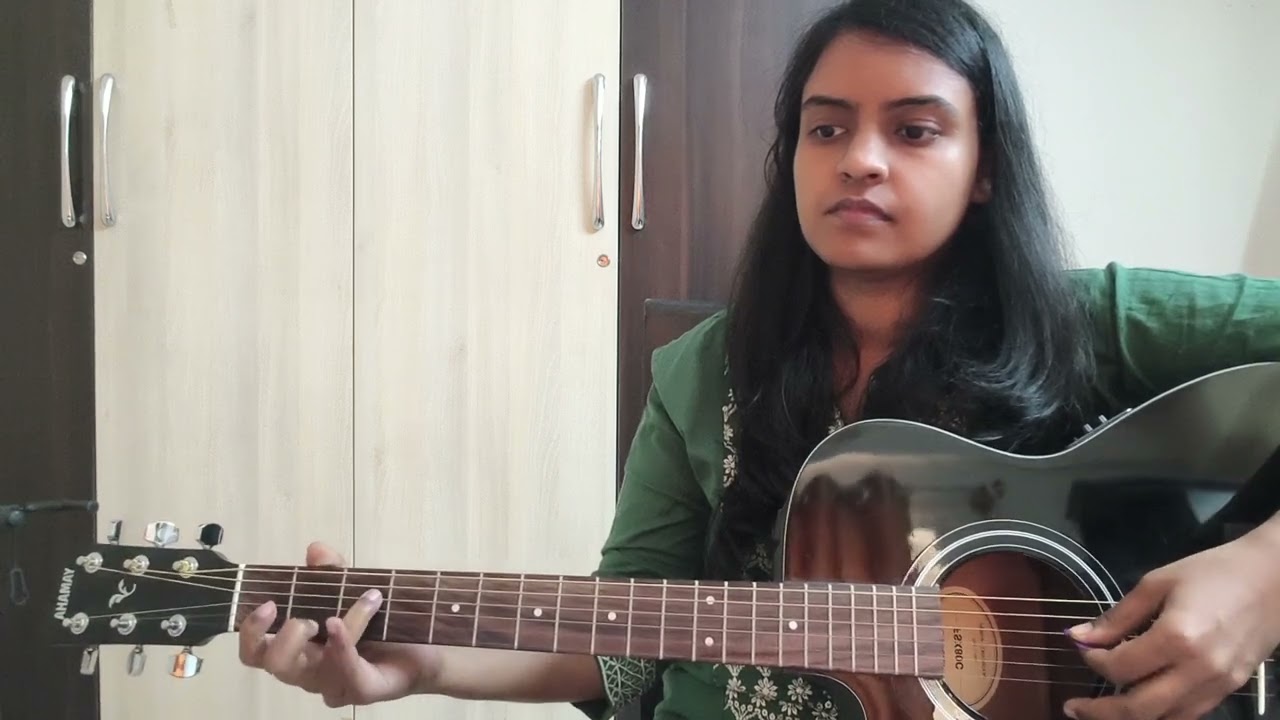 Lightly row | beginner guitar lessons | Benita Mercy 
