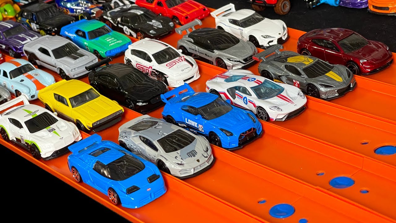 Турнир Hot Wheels Race Tournament (40+) — Bugatti, Lamborghini, GTR Liberty Walk, Supra, C8R