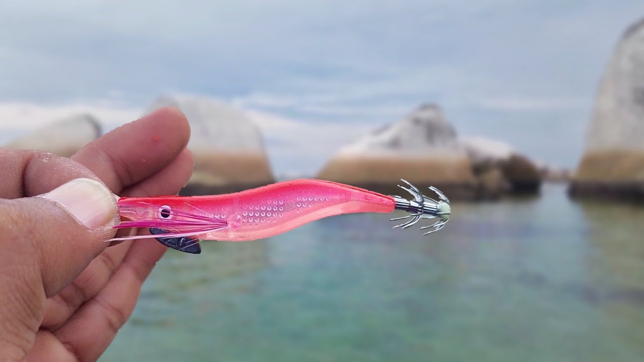 MANCING EGING DAN MICRO JIGGING DI KARANG DANGKAL SEBELUM ANGIN BARATAN DATANG !!! INFLATABLE BOAT
