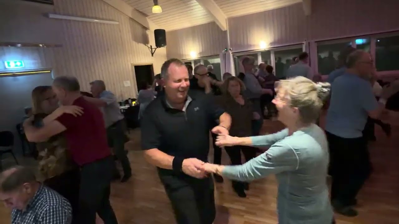 Halvften så kär m Hilde & Gutta Duo på Tirsdagsdansen  Leirsund 27/1