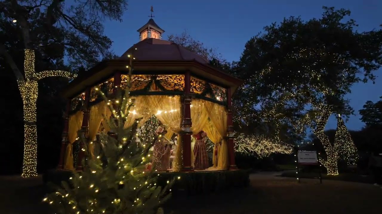 Christmas at Dallas Arboretum