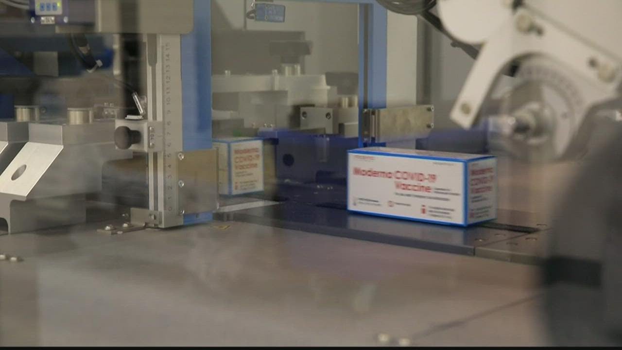 Moderna asking FDA to authorize second COVID-19 booster shot for people 18 or older