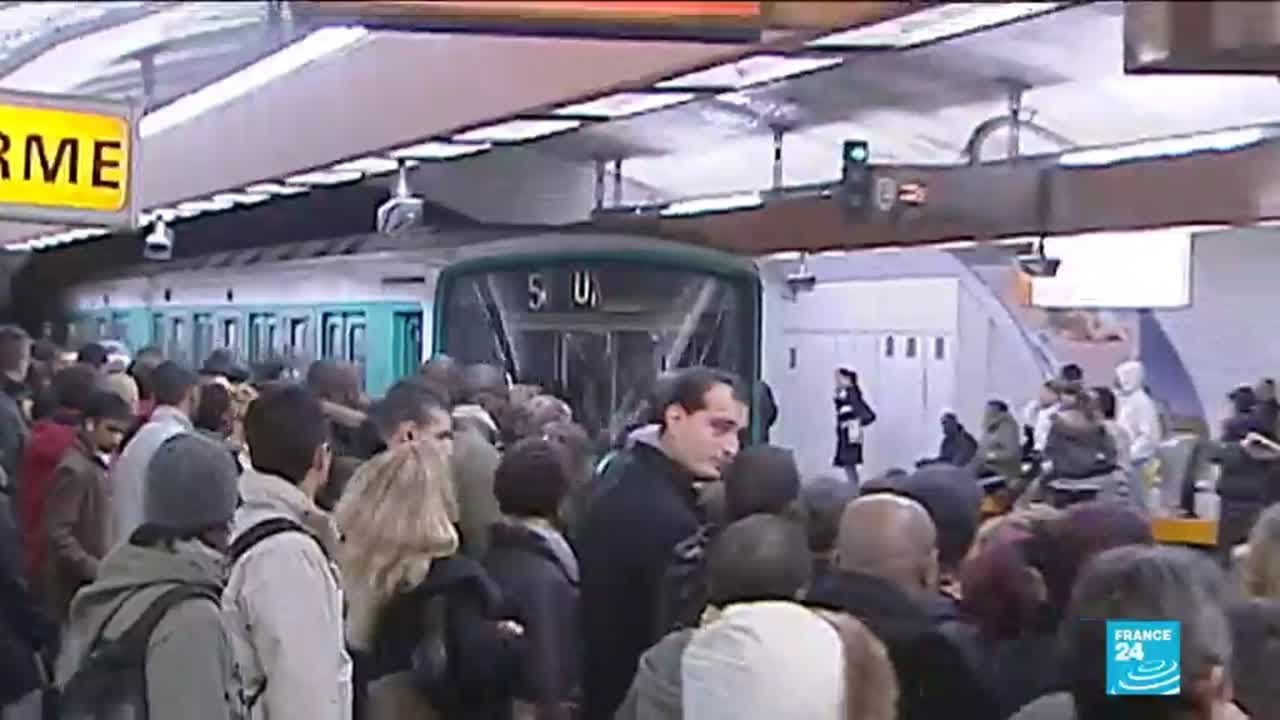 Grève massive à la RATP : un service minimum assuré ?