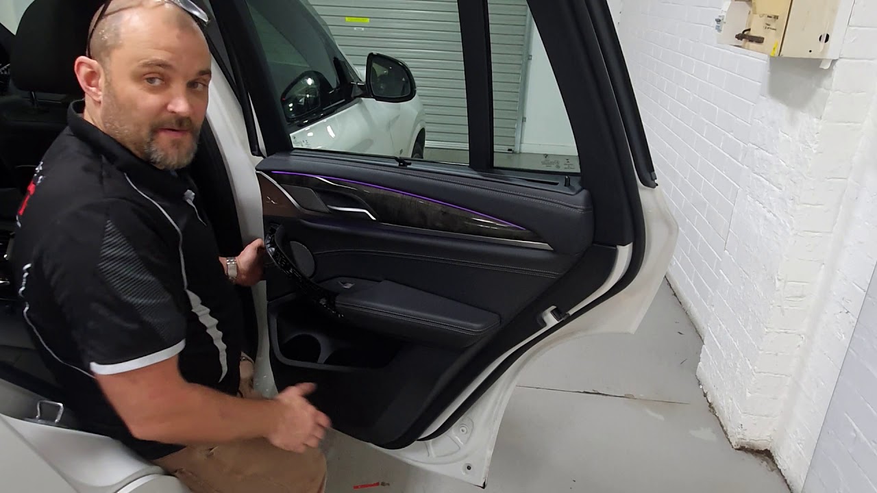 2020 BMW X3 door trim removal