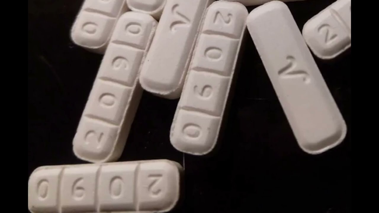 Tr3Skii - Rolling Off The Xanz