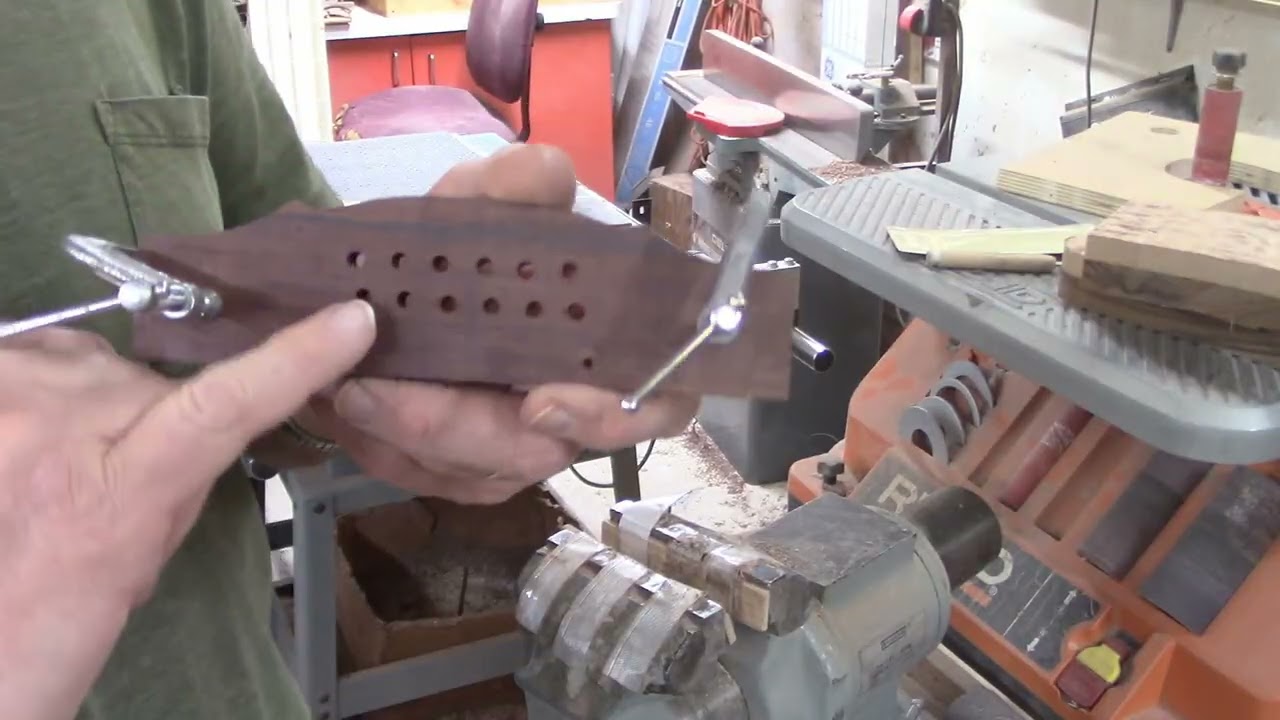 Реставрация 12-струнной гитары Guild, часть 5: Изготовление и установка нового бриджа