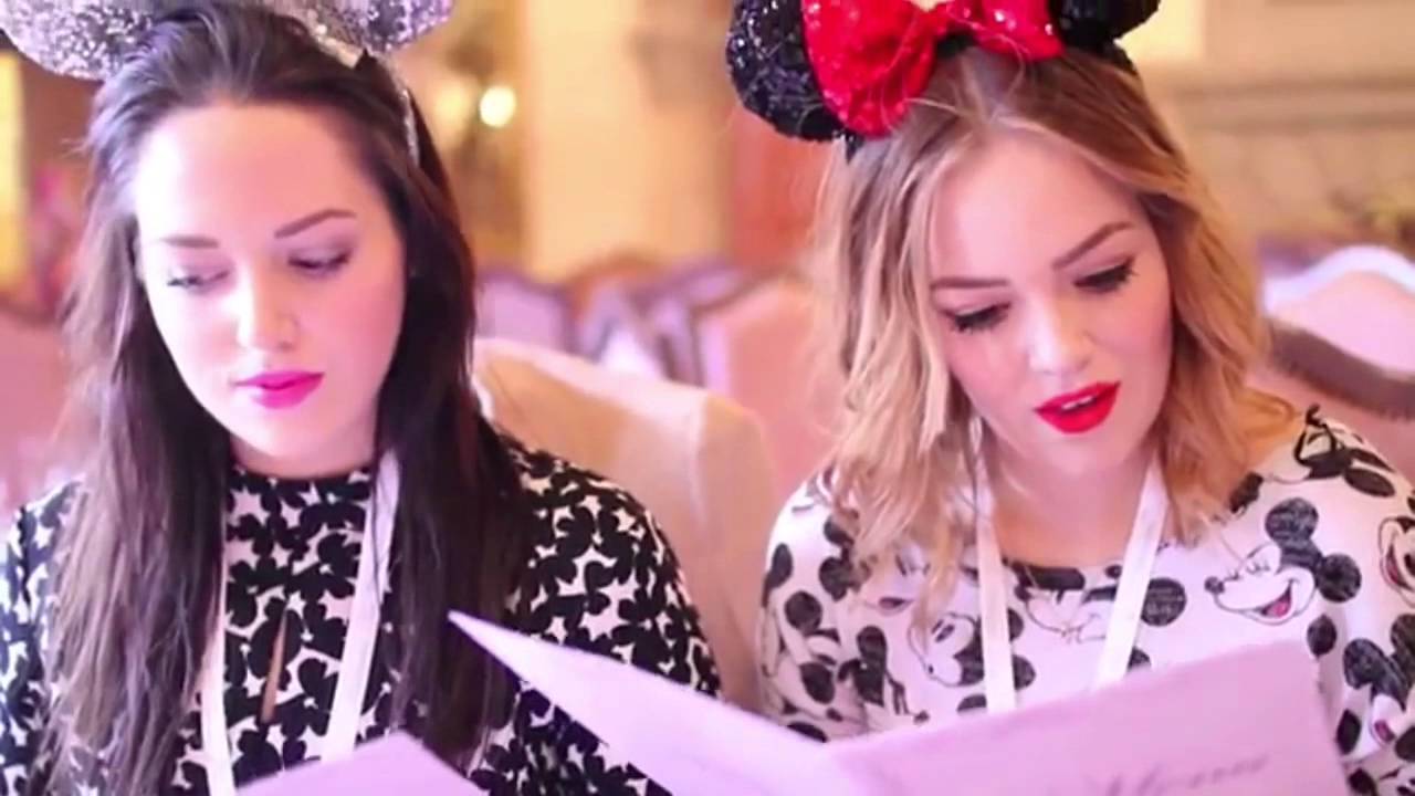 Gabby, Lucy and Lydia at Disneyland Paris 💕