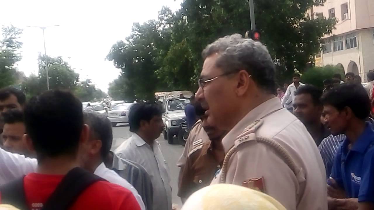 After Accident Child Death @Dwarka Ashirwad Chowk Clip 20, New Delhi