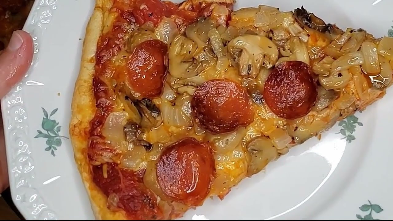 Homemade Pizza with Mushrooms and Pepperoni! Christmastime meal planning!