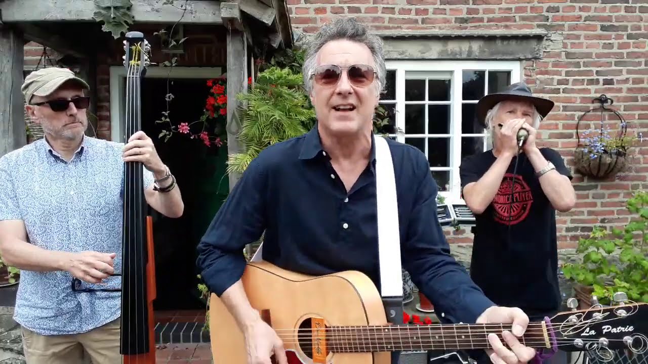 Jonny Wild And The Broken Hearts - Master Of Magic - live in the garden
