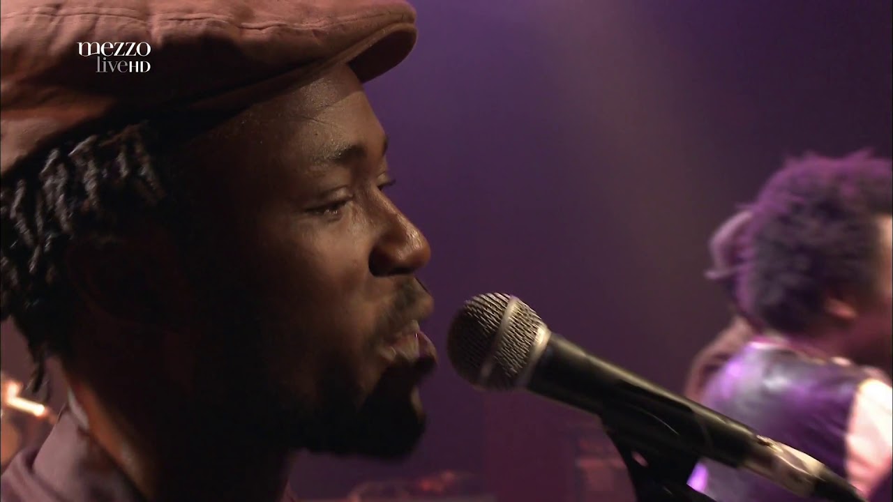 Ba Cissoko - Live at festival Au fil des Voix 2012