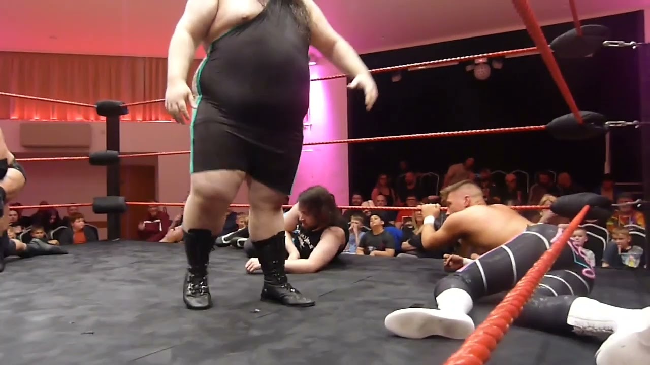 HEAVYWEIGHT CHAMPIONSHIP ELIMINATOR - House of Pain Wrestling - 13/11/2021