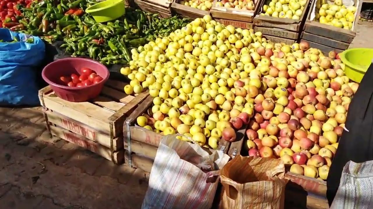 سوق الأسبوعي بأكلدامان نواحي مدينة تازة شرق المغرب