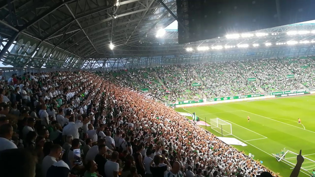 Így tombol a Fradi-csürhe - FTC-Dinamo Zagreb 19.08.13.