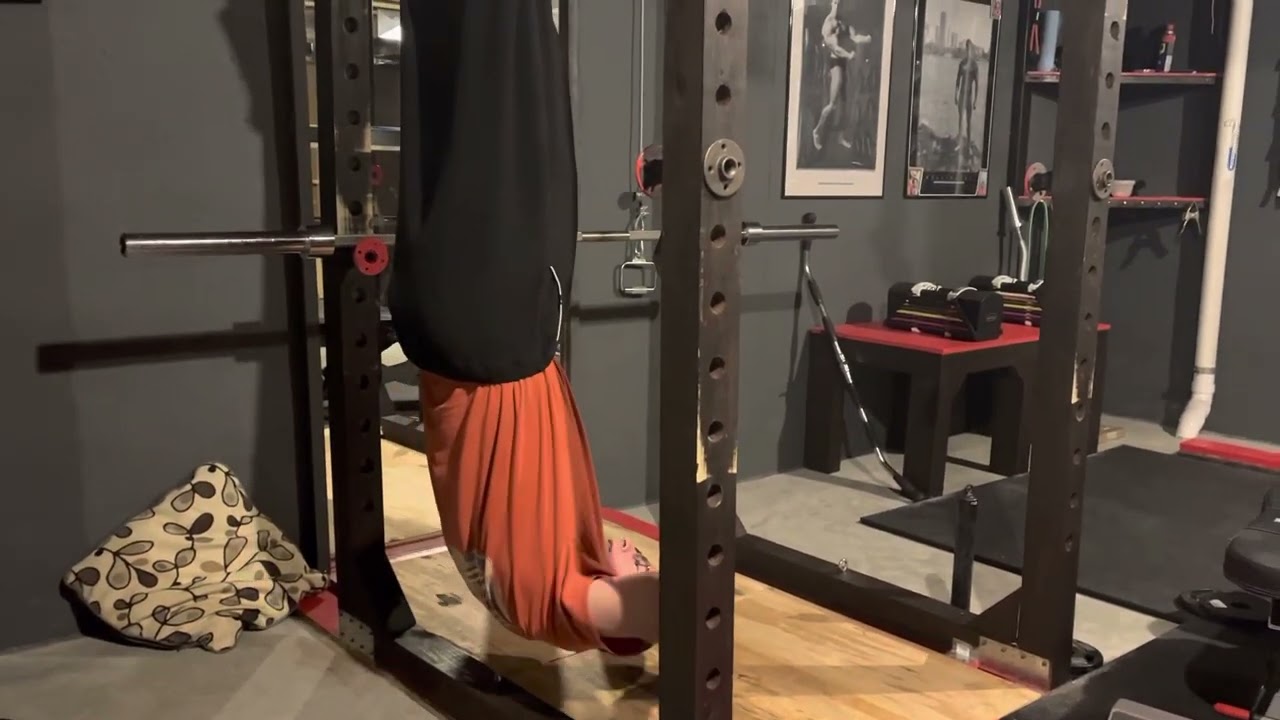 Anti-gravity inversion boots. Decompress your spine