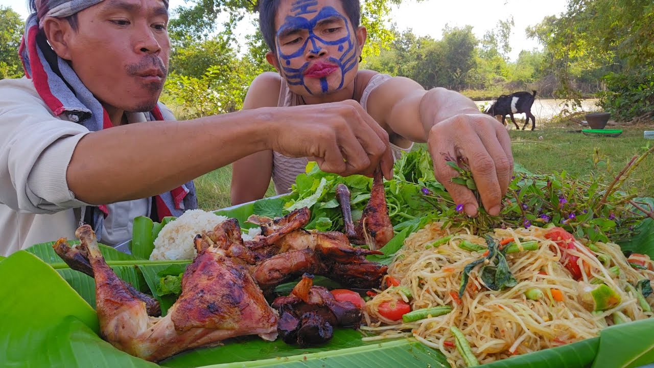 ส้มตำไก่ย่าง #food 