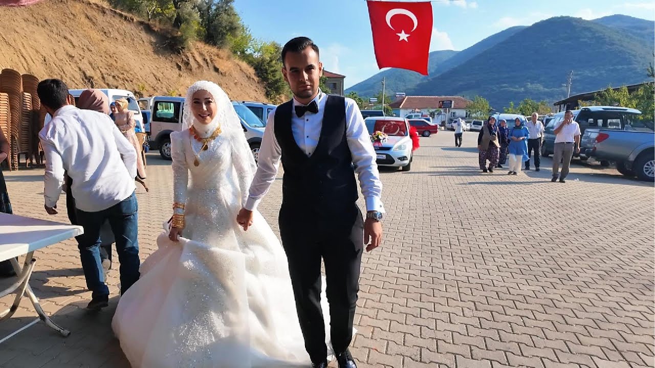 Eda & Semih Mevlüt ve Davul Zurna Bölümü (1080p)