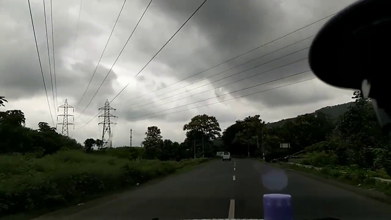 Bherughat Indore-Khandwa Road MP- Where you have to drive Wrong side.