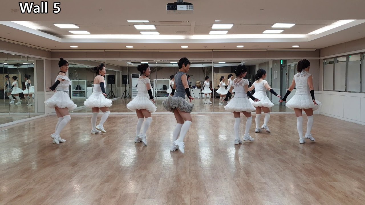 Besame Mucho Line Dance (High Beginner Level)