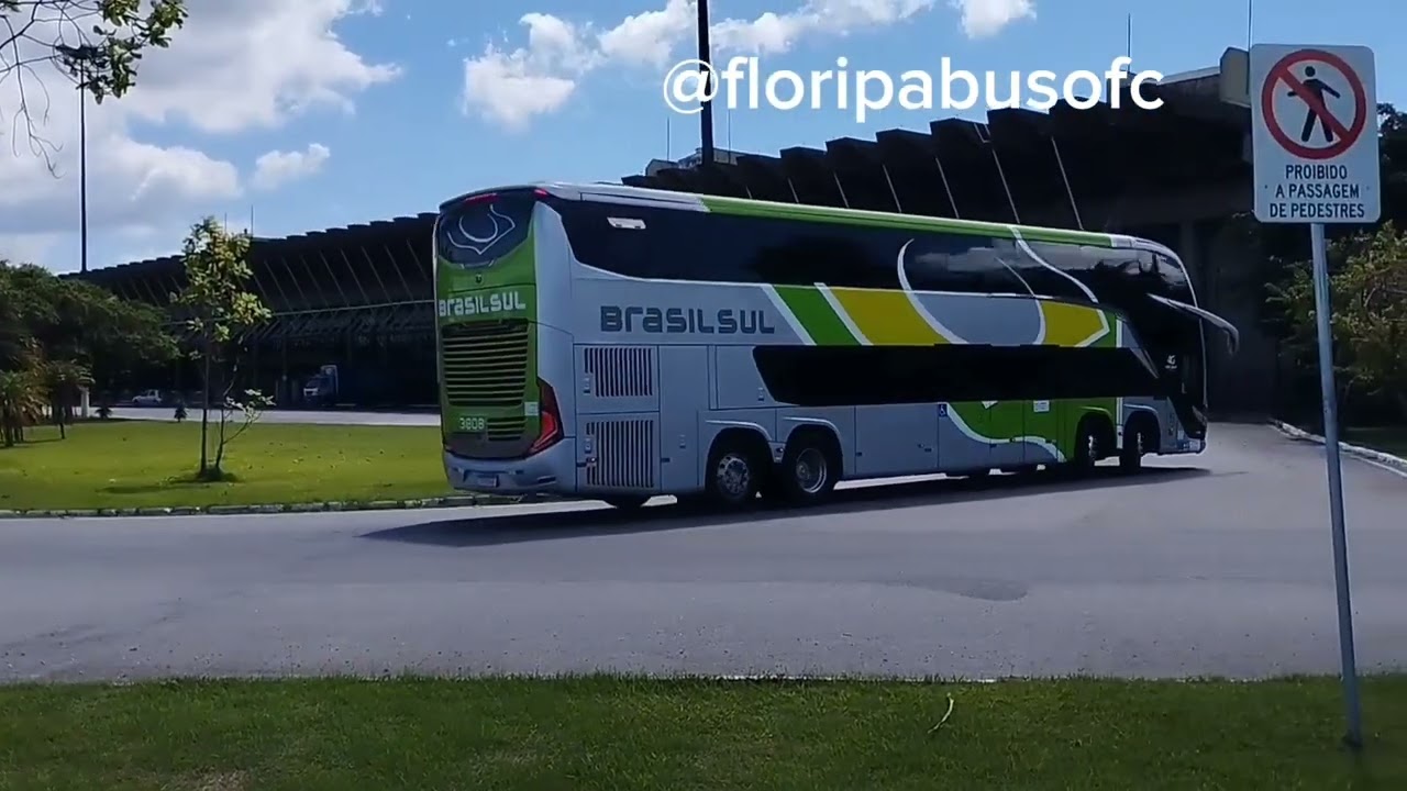Movimento de ônibus, rodoviária de Florianópolis,dia 20/03 parte 01. Só os gigantes!!!