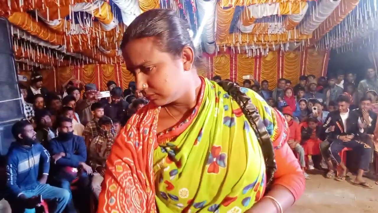আইটেম সং বন্ধুর মনের ঘুড়ি মনে বসাইছে ২০২৬
