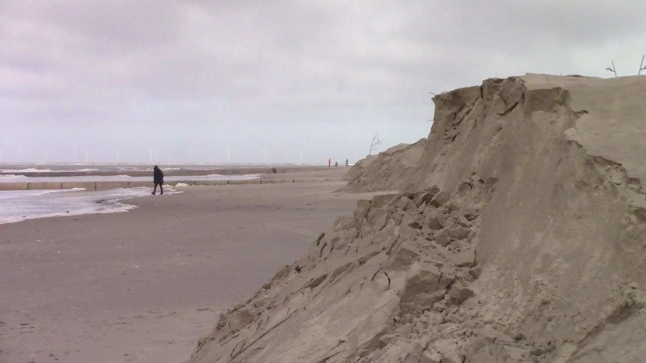 Massiver Strandabbruch | Orkan Klaus & Luis fegten über Borkum hinweg