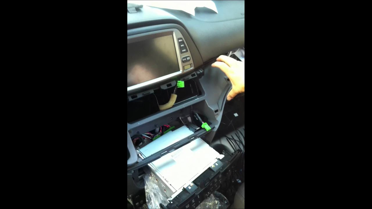 20111020 2006 Odyssey Van front Display GPS screen Modification Video.MOV