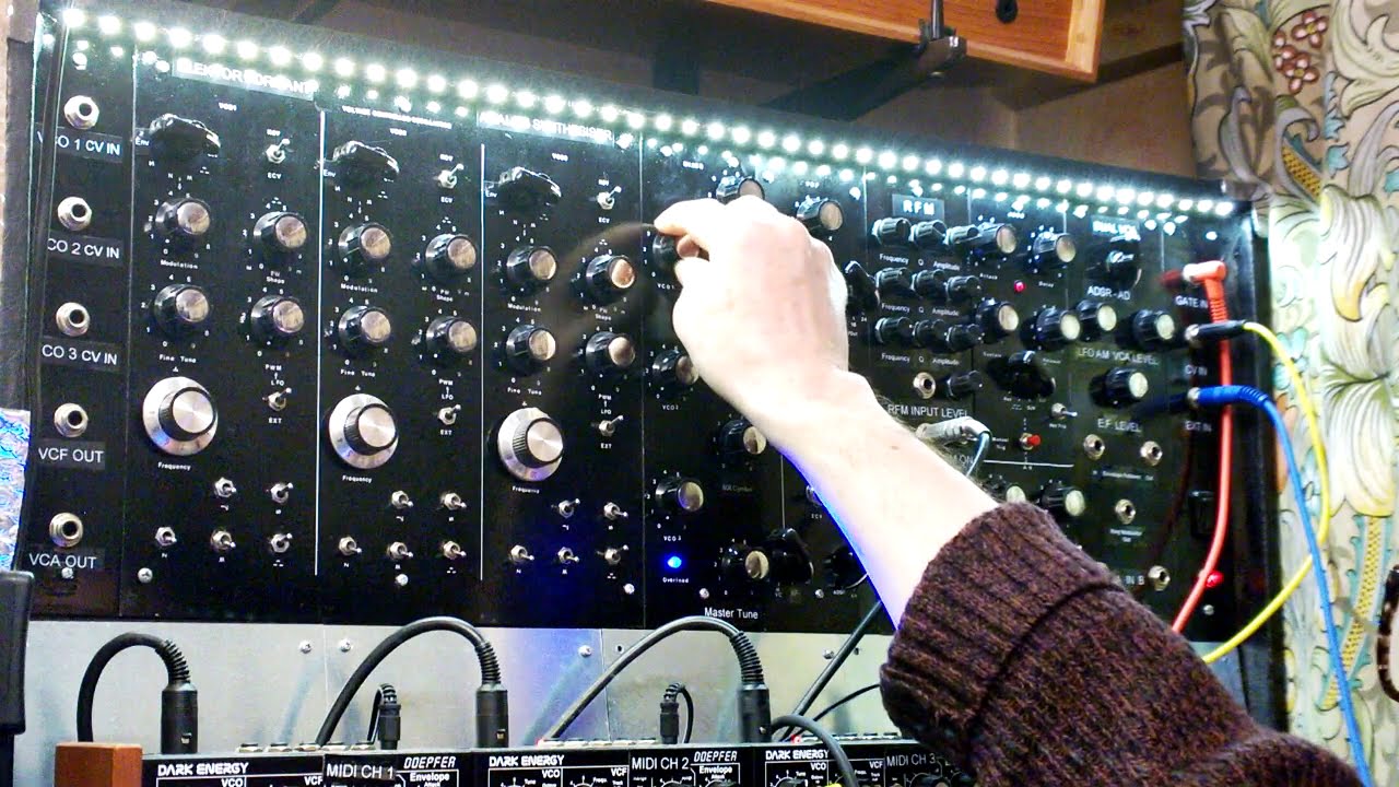 Elektor Formant Modular Analog Synthesizer Demo