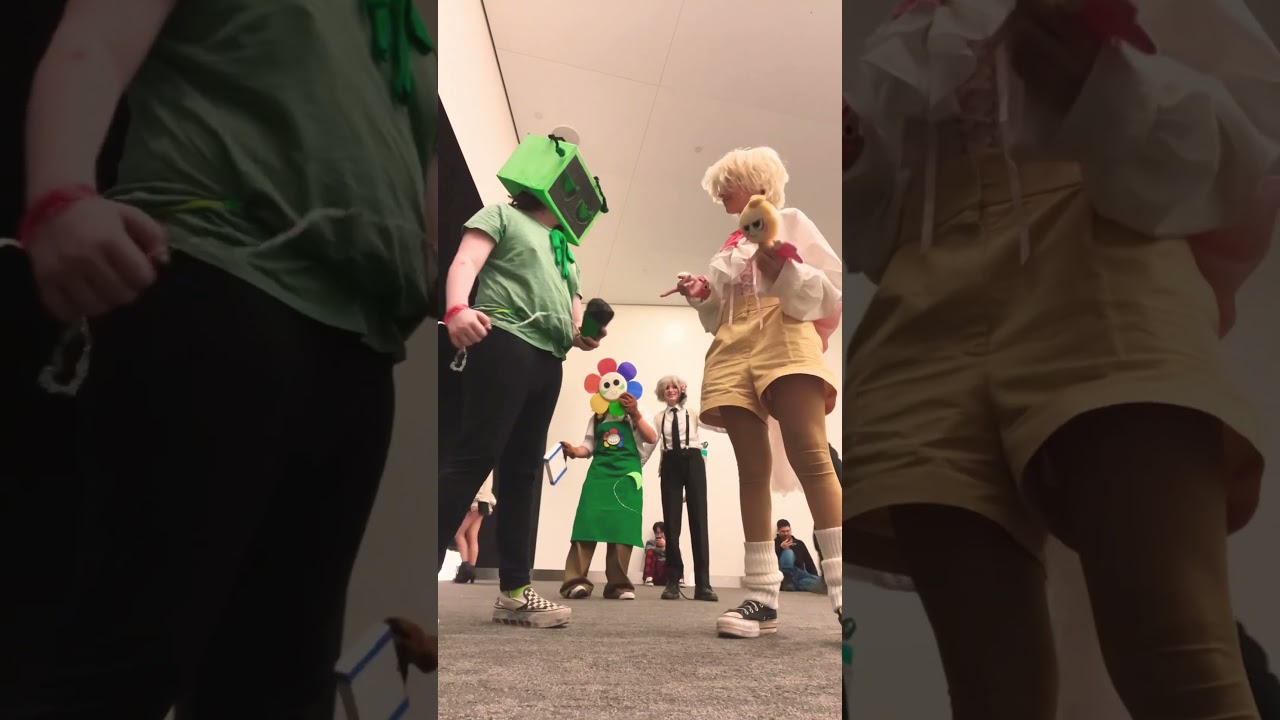 Vee #dandysworld #game #games #cosplay #cosplayer #roblox #robloxshorts #gaming #gamer #gamers #fyp