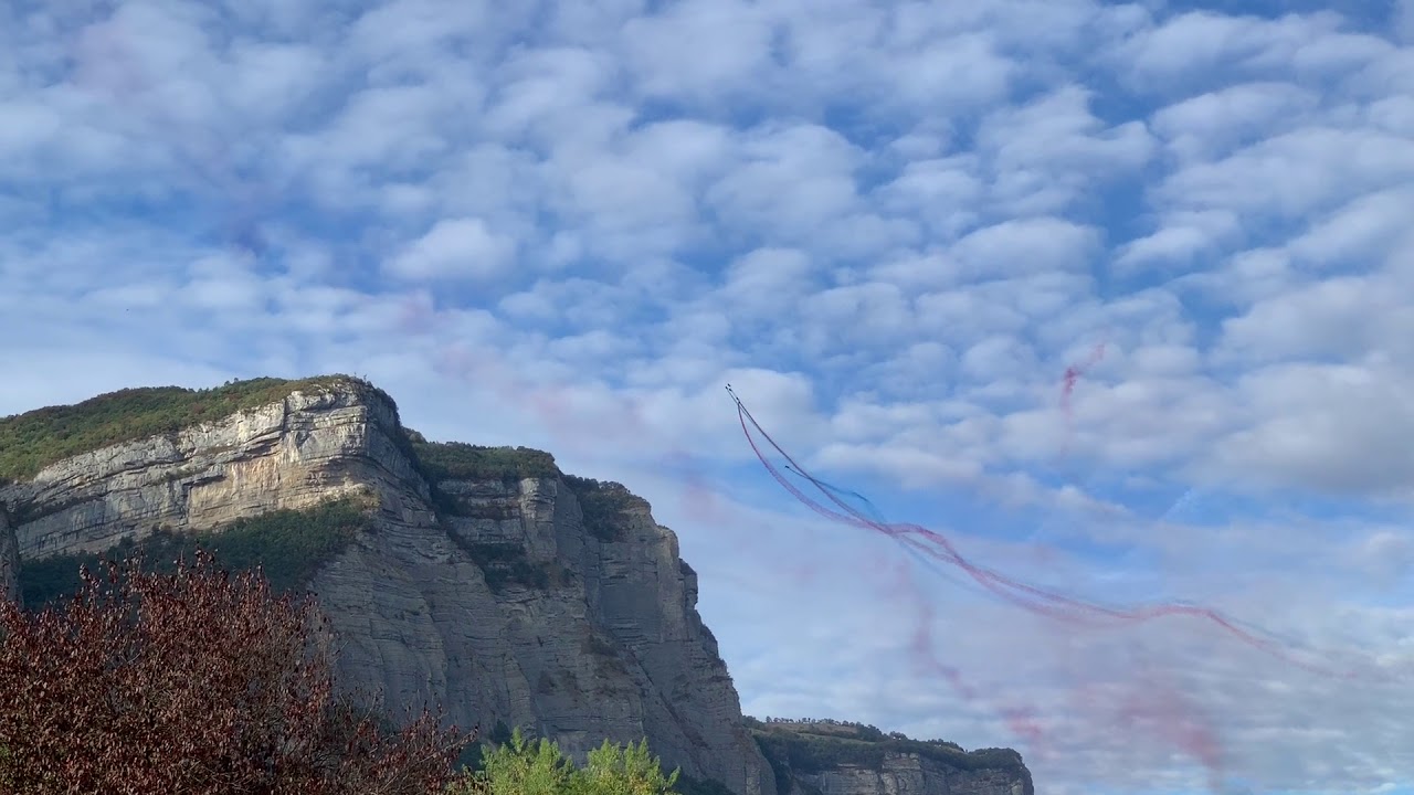 Test vidéo iPhone XS Max : patrouille de France (mode Zoom x2, pas de stabilisateur externe)