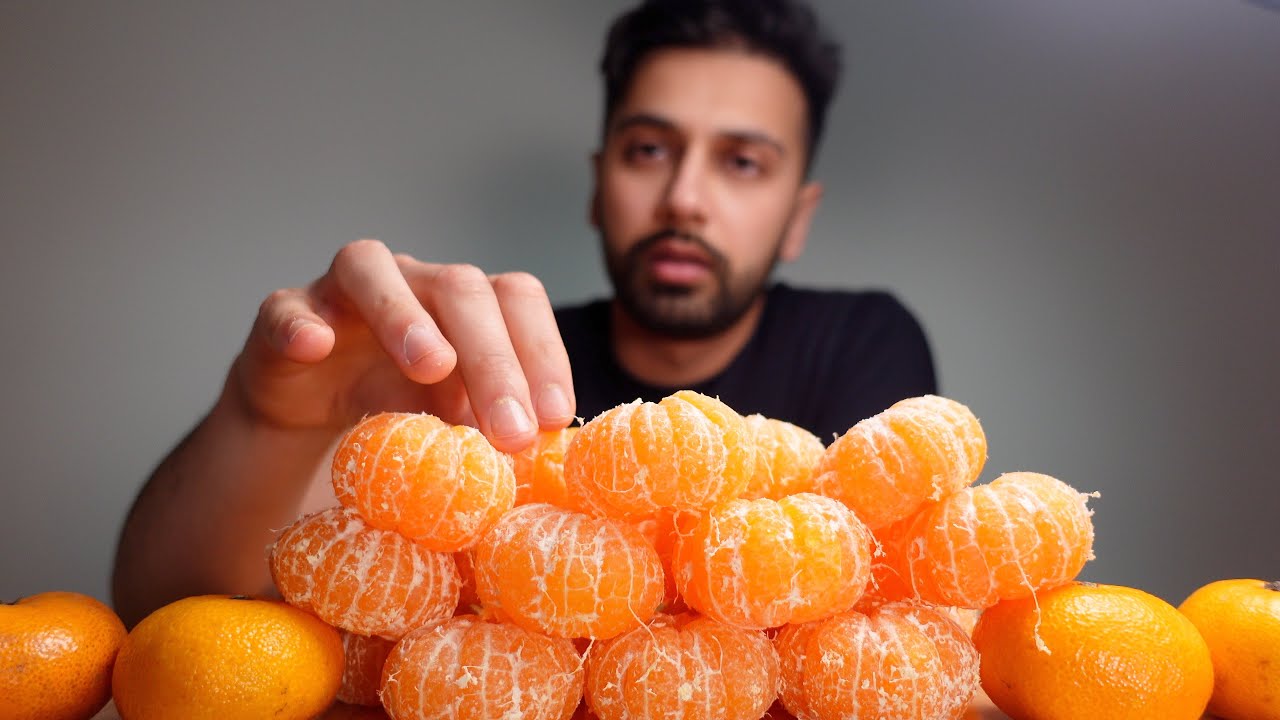 peeling and eating mandarin oranges | mukbang asmr (no talking)