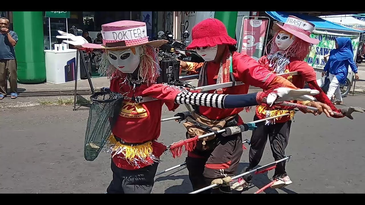 Viral.... Penari boneka di ciamis
