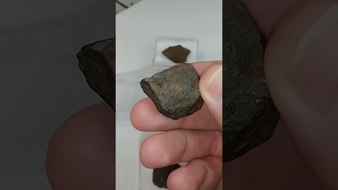 Canyon Diablo Meteorites - The Meteor That Made Meteor Crater Arizona #gems #crystals #astronomy