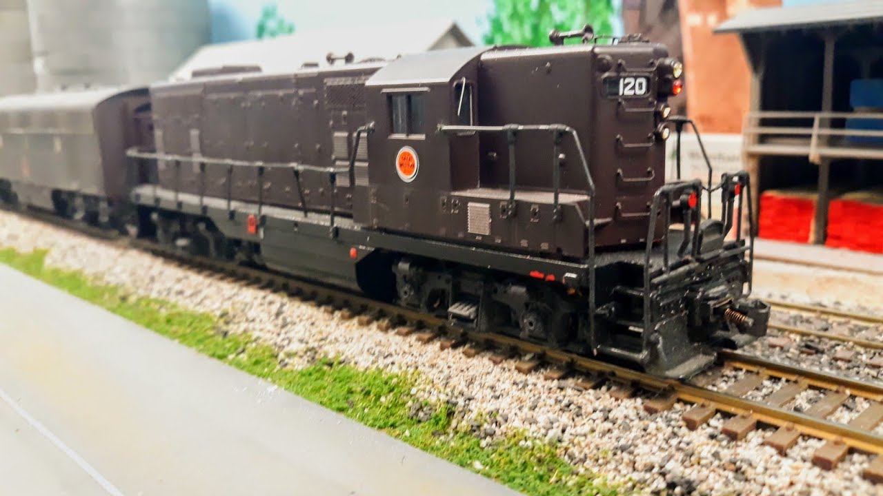 HO Scale Walk-Around: Mike Porter's Chicago Great Western (pt4)