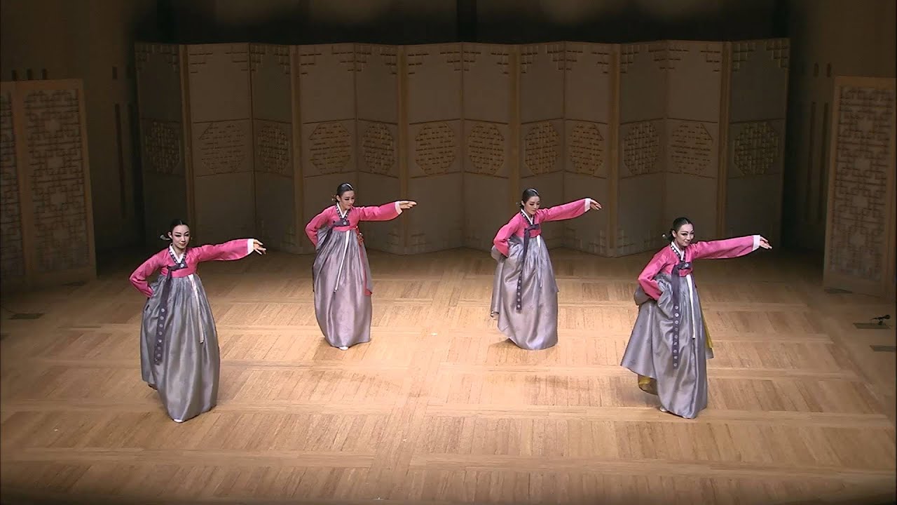 국립국악원 수요춤전:하용부[2015.09.30.] 02. 입춤(Ipchum, 채상묵류)