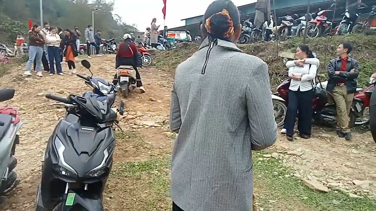 Ah hoàng tư hát hay hoàng viễn đáp vài lời mọi người cùng nghe hì hì 