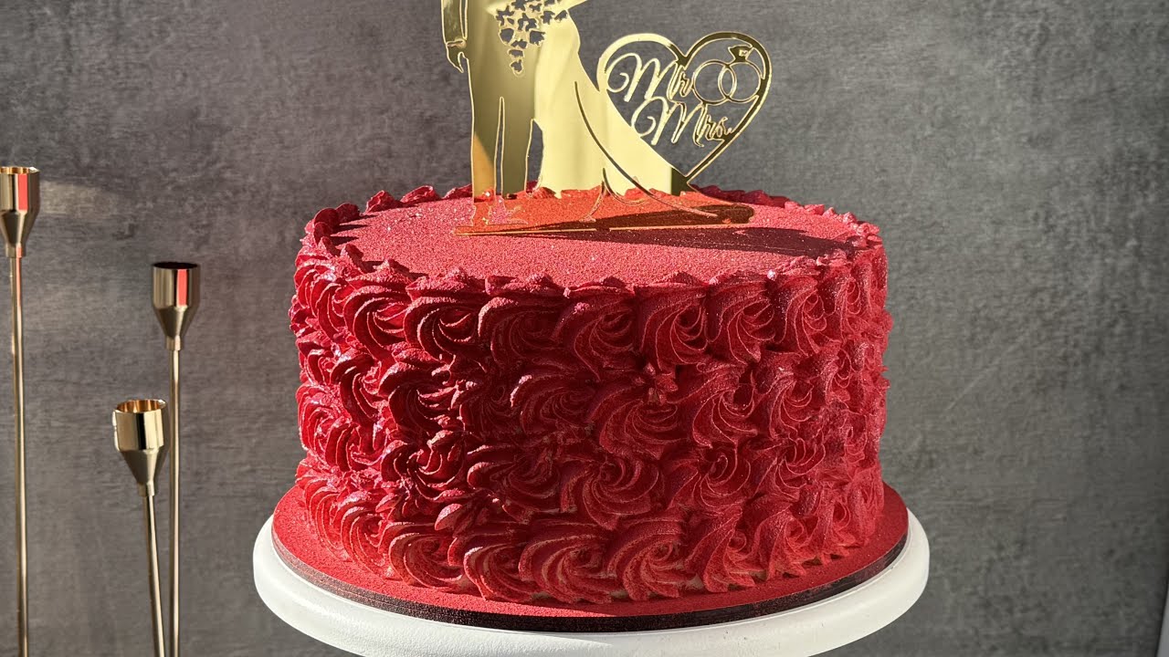 Свадебный Велюровый Торт / Красный Шоколадный Велюр
